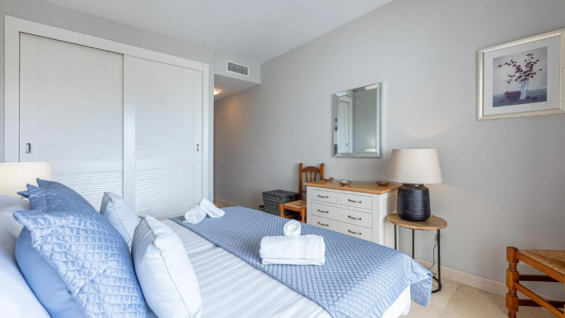 Beautiful Two-Bed Apartment Mijas Golf Humera